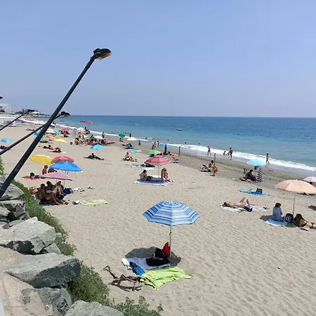 Casa Di Noemi - Seafront With Parking