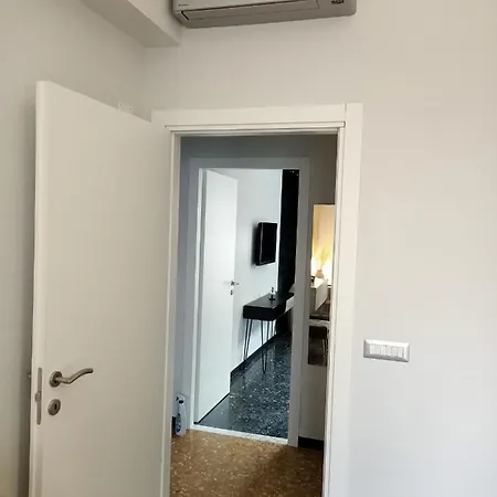 Casa Di Noemi - Seafront With Parking Apartment