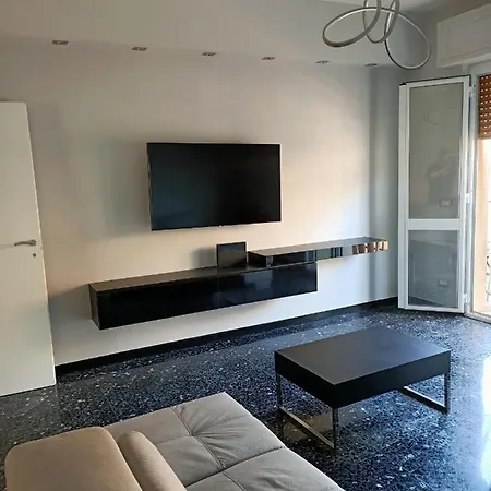 Casa Di Noemi - Seafront With Parking Apartment
